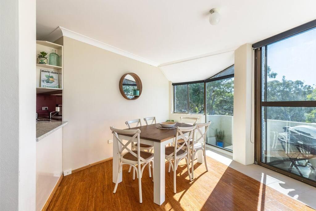 Tranquil Escape - Koala Hotspot - 2 Bed 2 Bath Apt Spectacular Sea Views Soldiers Point Buitenkant foto